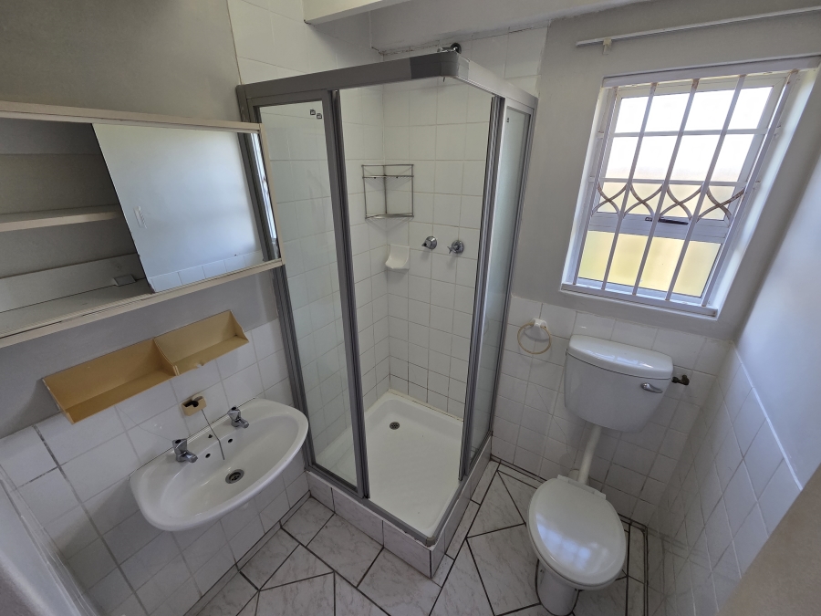 1 Bedroom Property for Sale in Humewood Eastern Cape
